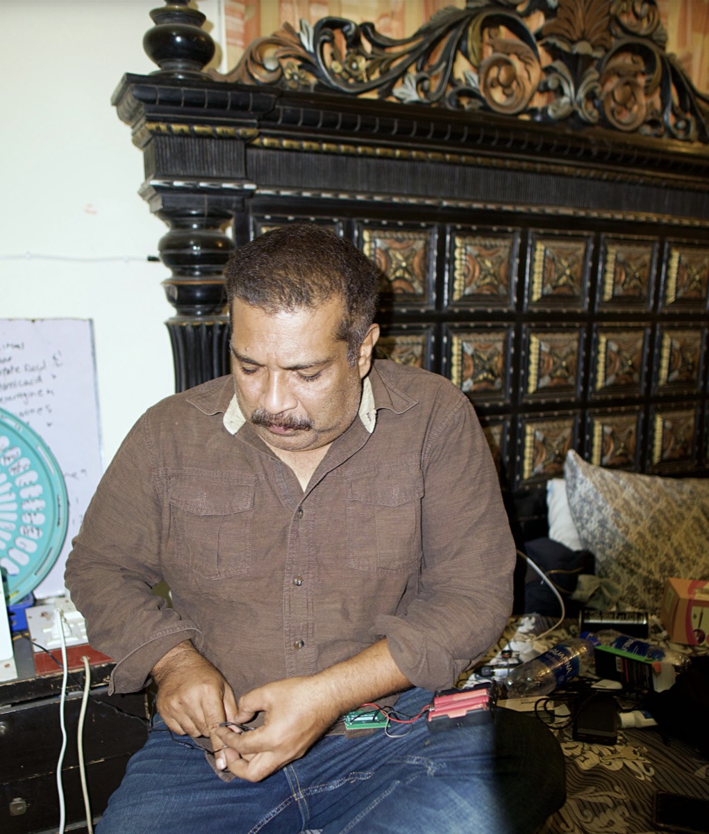Kashif Mamo at work in the laboratory